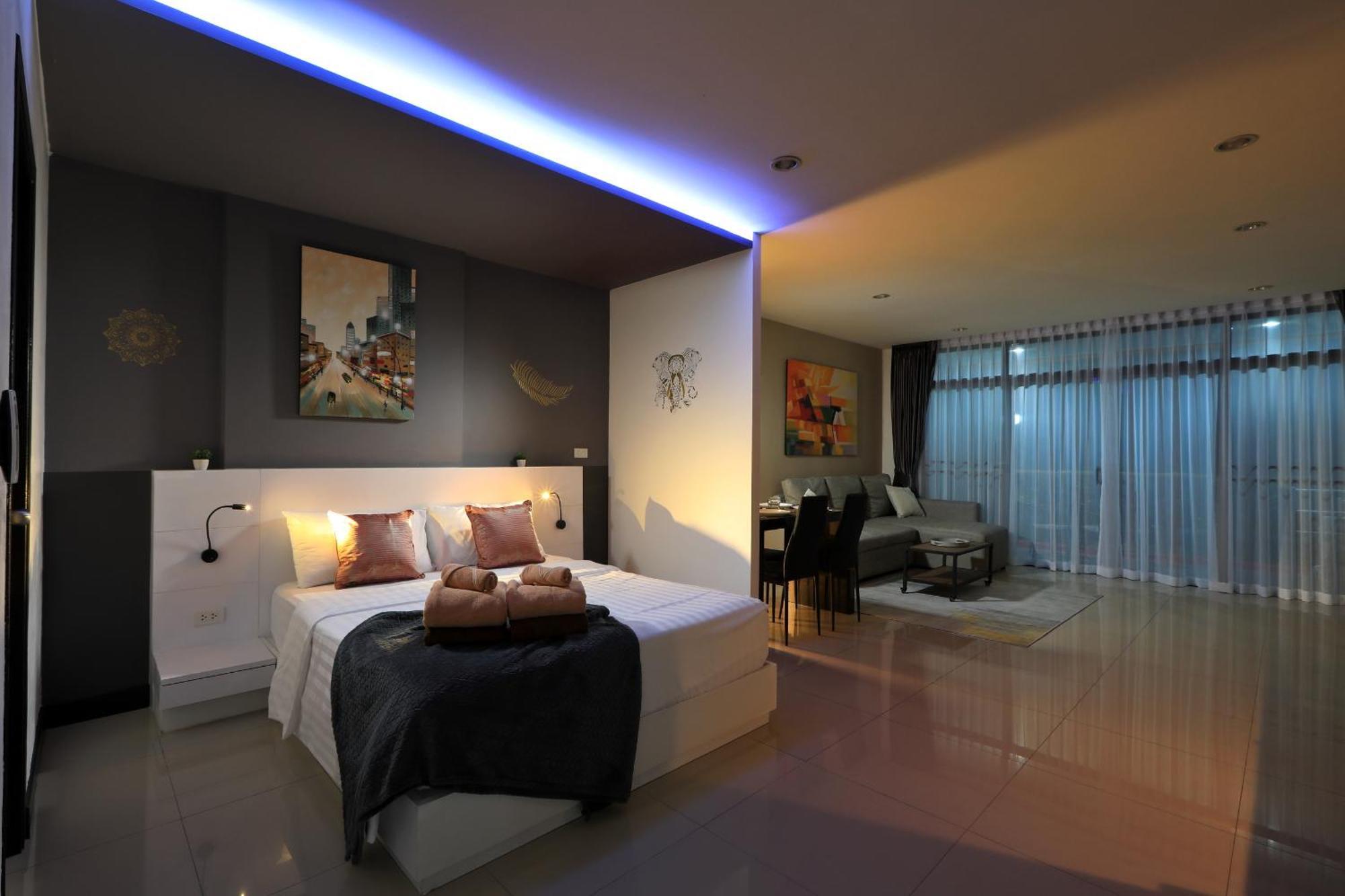 1bdr Pool Access On Naiharn By Capital Pro Phuket